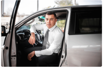 What Makes a Chauffeur Service at Luton Airport Truly Luxurious?